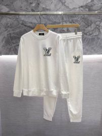 Picture of LV SweatSuits _SKULVm-5xlkdt0429372